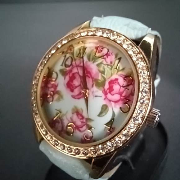 Jessica Carlyle Rose Floral Face Watch - New without Tags - Picture 6 of 10